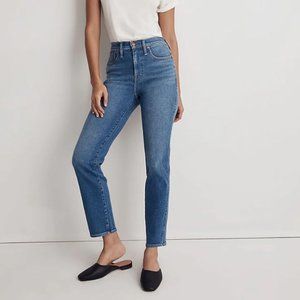 madewell Petite Curvy Stovepipe Jeans in Dearham Wash